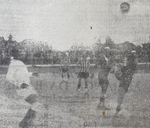1931.11.08 - Campeonato Citadino - Americano 0 x 1 Grêmio - Jornal da Manhã - Lance na área do Americano.png