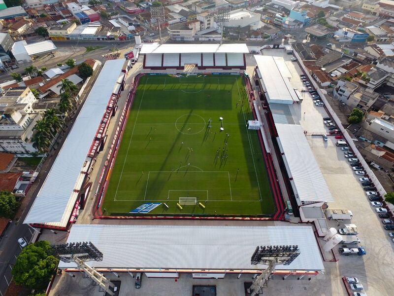 Arquivo:Estádio Antônio Accioly.jpg