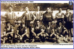 Equipe Grêmio 1943.jpg
