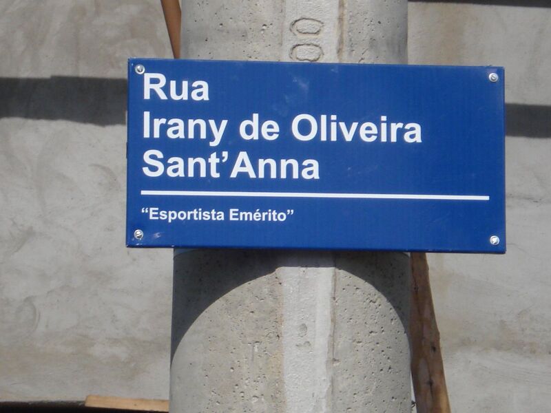 Arquivo:Rua Irany de Oliveira Sant'Anna.jpg
