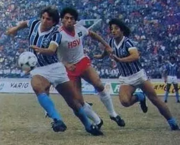 Jogo entre Grêmio e Hamburgo no Mundial de Clubes de 1983