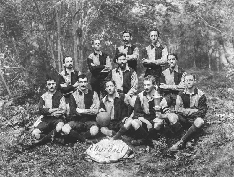 Arquivo:Equipe Grêmio 1906c.jpg