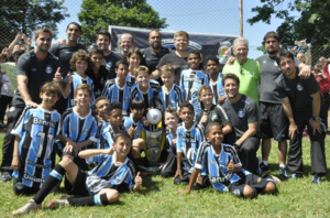 Elenco do Grêmio Sub-10 na Taça Cidade Tuparendi Sub-10 de 2015.png